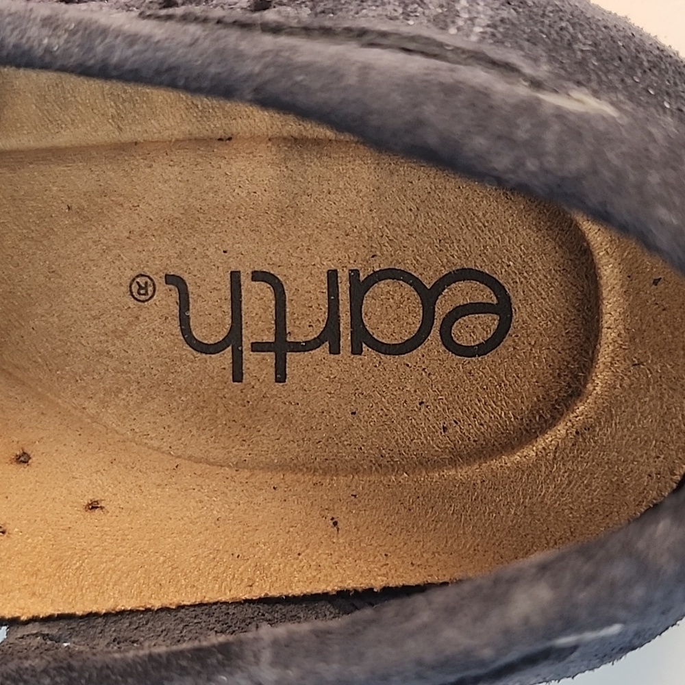 Earth Origins- Women's navy blue woven slip-on boat shoes Sz. 9 - Picture 4 of 7
